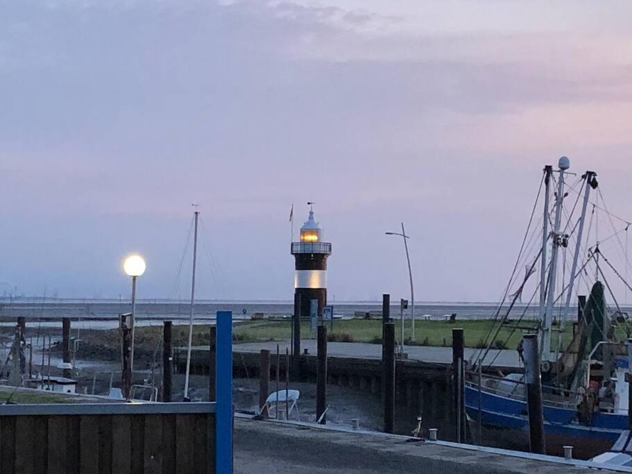 Wohnung "Strandturm" In Wremen Am Deich Exteriör bild